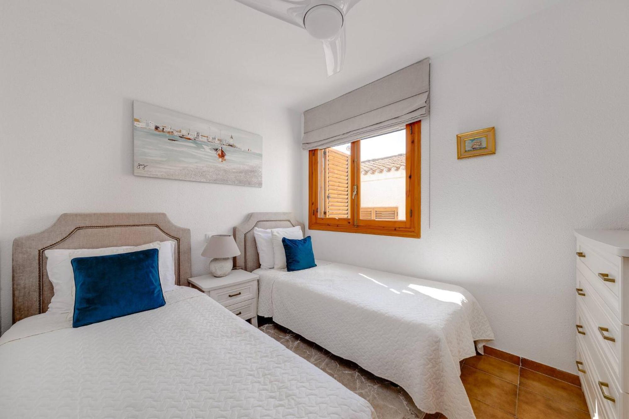 Cb Living - 2 Bedroom Beach Condo, Playa Flamenca Орихуела Екстериор снимка
